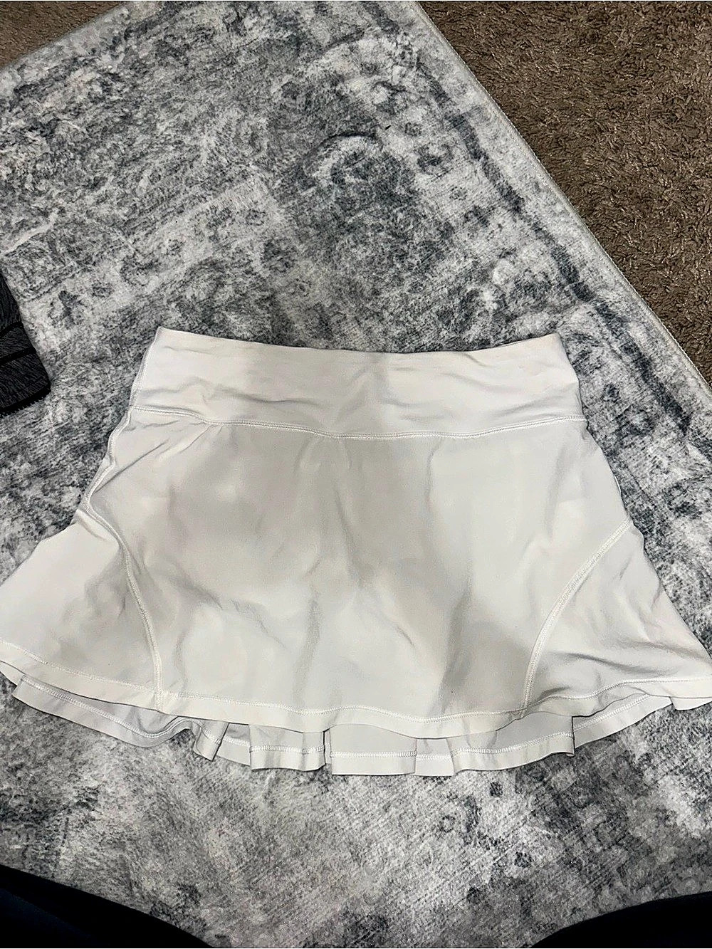 lululemon Pace Rival Skirt *Tall White Size 2